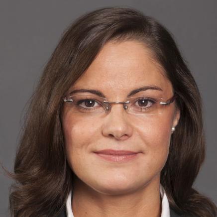 Portraitfoto Claudia Buhl