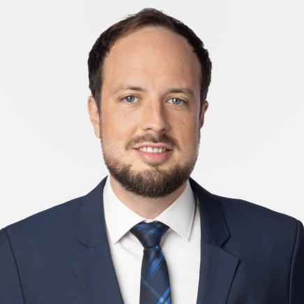 Portraitfoto Lukas Nögel