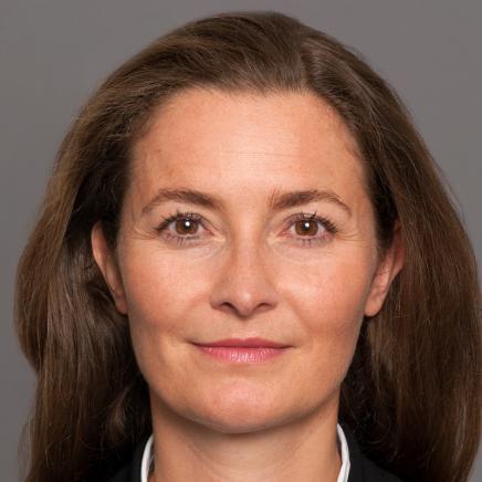 Portraitfoto Angelika Frederking