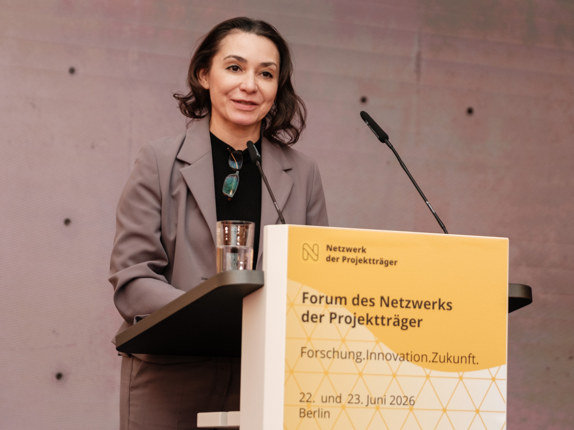 Jänsch am Redepult